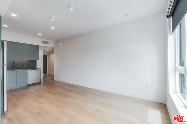 10601 Washington Boulevard, Culver City CA: https://media.crmls.org/mediaz/c04ee06e-fb9f-4b97-9c5f-8c879d589361.jpg