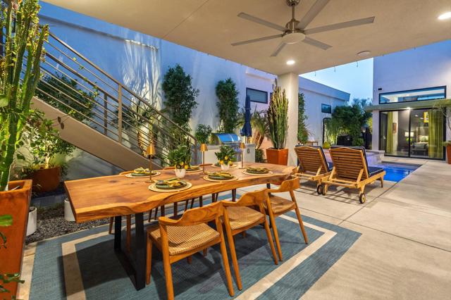 160 Obsidian Loop N, Palm Springs, CA 92264