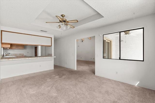 54180 Avenida Cortez, La Quinta CA: https://media.crmls.org/mediaz/c0507a21-ee93-4d9e-af89-9fa13927fce4.jpg