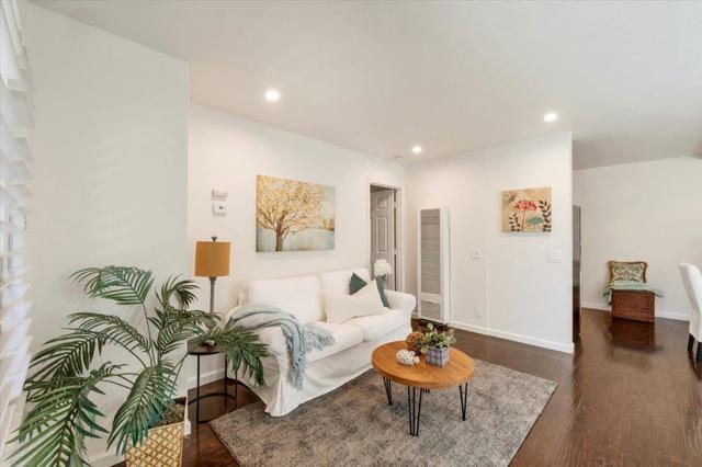 820 Casanova Avenue, Monterey CA: https://media.crmls.org/mediaz/c050b2df-bef4-4ad8-90c7-7df4e6a2c624.jpg