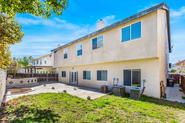 Detail Gallery Image 2 of 15 For 26300 Alcott Union Dr, Murrieta,  CA 92563 - 8 Beds | 4/1 Baths