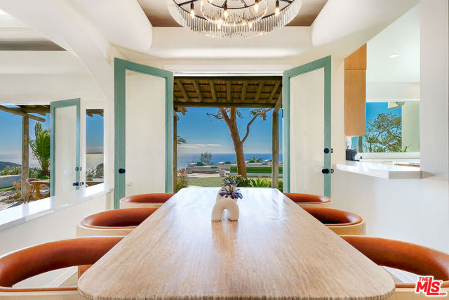 10502 Yellow Hill Road, Malibu CA: https://media.crmls.org/mediaz/c0515b19-57ae-4cdc-a225-d9f60973c793.jpg