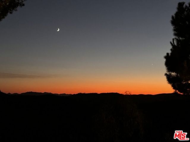 24822 Wooded Vista, West Hills CA: https://media.crmls.org/mediaz/c052436b-81bb-4345-8290-de38631b7e01.jpg