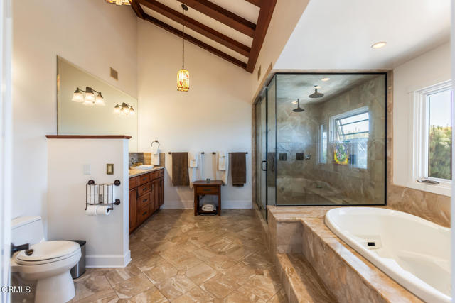 3626 Saint Elizabeth Road, Glendale CA: https://media.crmls.org/mediaz/c0525150-d34f-4853-9934-5bbc2cc2af4e.jpg