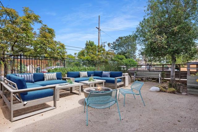 731 Valley Avenue, Solana Beach CA: https://media.crmls.org/mediaz/c052a49b-3742-4180-aa2c-493c0d840139.jpg