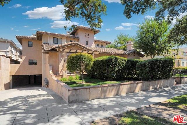 2449 Oswego Street, Pasadena CA: https://media.crmls.org/mediaz/c052b2f9-178e-4edf-8b23-24dc470e93f5.jpg