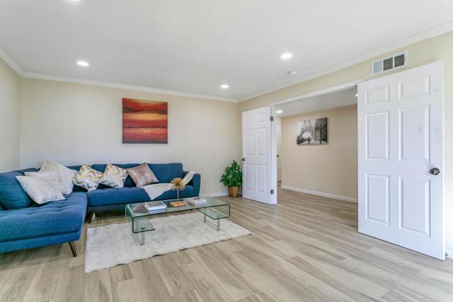 Image 15 of 40 For 6113 Del Canto Drive