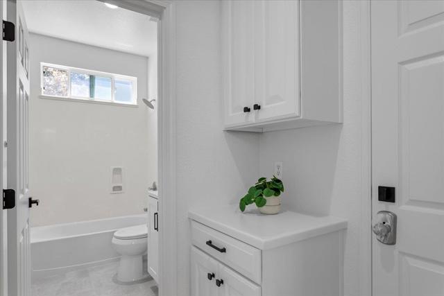 825 S 22nd Street, San Jose CA: https://media.crmls.org/mediaz/c053ac36-e192-482f-a3ee-12c953854573.jpg