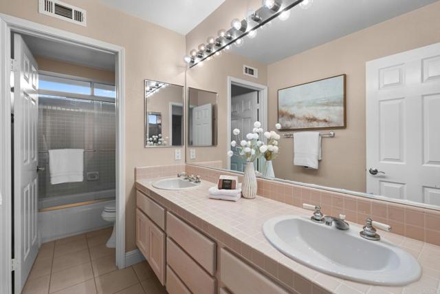 Detail Gallery Image 36 of 51 For 6990 Blue Orchid Ln, Carlsbad,  CA 92011 - 5 Beds | 4 Baths