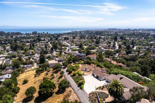 3300 Crestline Way, Soquel CA: https://media.crmls.org/mediaz/c05607b7-2c3b-480f-ab1b-8649dbd2eb4f.jpg