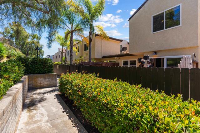 4485 Vision Drive, San Diego CA: https://media.crmls.org/mediaz/c056688e-66df-4bdd-ab0b-584225d888c2.jpg