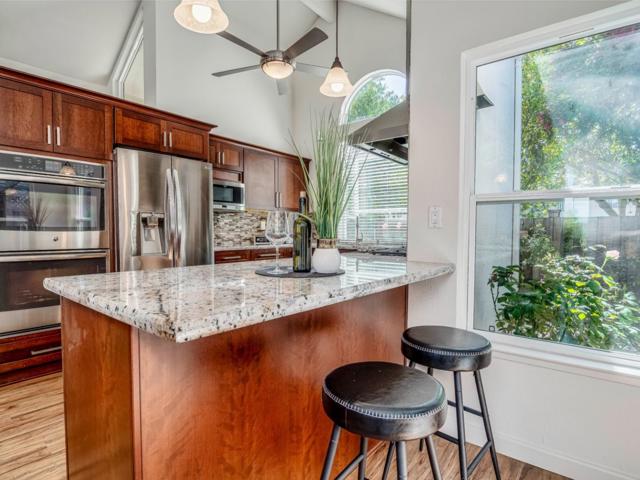 1725 Silver Glen Court, San Jose CA: https://media.crmls.org/mediaz/c05695e2-7416-4a11-86e0-45db5da00433.jpg