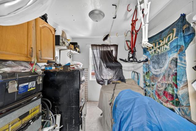 951 N 4th Street, San Jose CA: https://media.crmls.org/mediaz/c0570a19-802b-44c6-8ece-2d26d63d182e.jpg