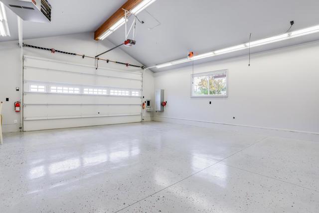 Image 28 of 40 For 989 Coeur D Alene Way