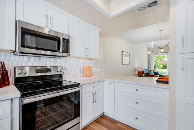 1713 Grand Bahama W Drive, Palm Springs CA: https://media.crmls.org/mediaz/c0591027-8351-49e1-ae7d-f9866c5646cd.jpg
