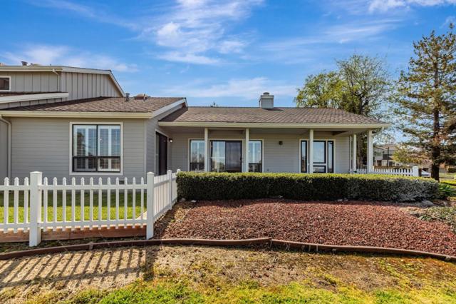700 Duffin Drive, Hollister CA: https://media.crmls.org/mediaz/c05afd04-5e2d-46e9-84ad-4674e837fa1a.jpg
