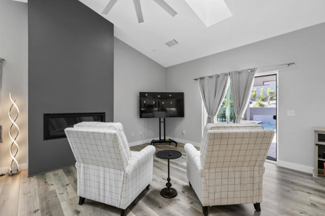 79575 Camelback Drive, Indio CA: https://media.crmls.org/mediaz/c05b5ab1-2508-48e7-8a50-68c97caa3310.jpg