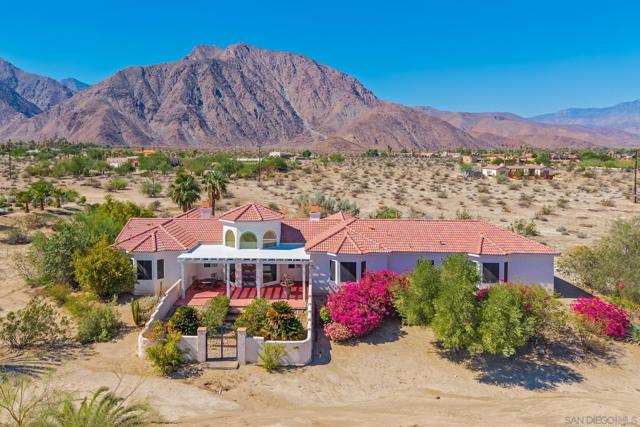 341 Ocotillo Cir, Borrego Springs CA: https://media.crmls.org/mediaz/c05b5cd1-ab01-4c66-a1b4-598621bc75be.jpg