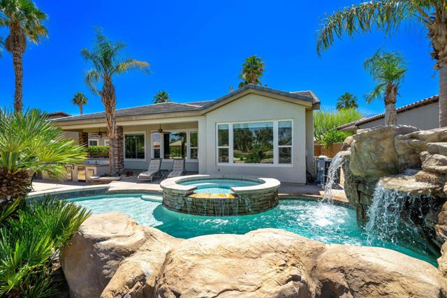 61436 Topaz Drive, La Quinta CA: https://media.crmls.org/mediaz/c05b96ad-3b18-40e1-ae62-ec9bed4c1754.jpg