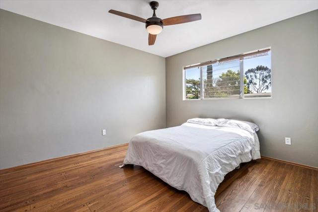 632 Sandalwood Dr, El Cajon CA: https://media.crmls.org/mediaz/c05c119f-bd1b-47c9-9234-f595ef6e54b3.jpg