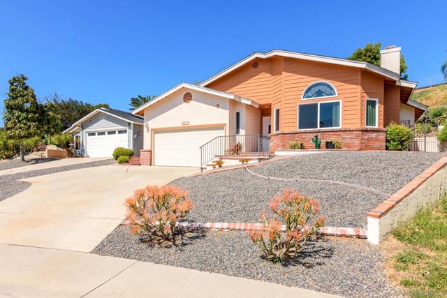 9919 Sorrel Ave, Lakeside CA: https://media.crmls.org/mediaz/c05c3eab-9a94-41ab-b7d1-01d7f981655a.jpg