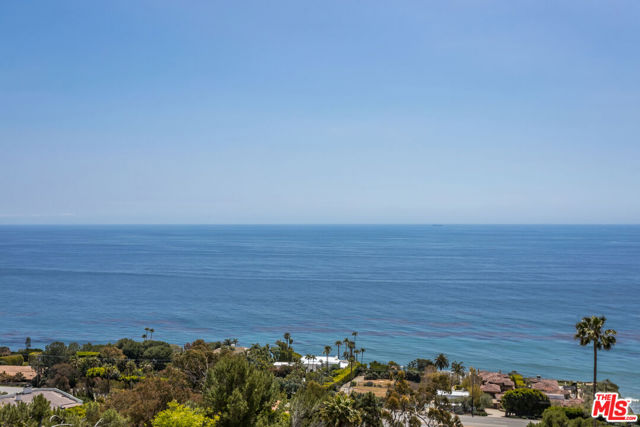 32701 Vista De Los Ondas Street, Malibu CA: https://media.crmls.org/mediaz/c05e173e-ef35-41f3-9b19-d7f6a3587d9c.jpg