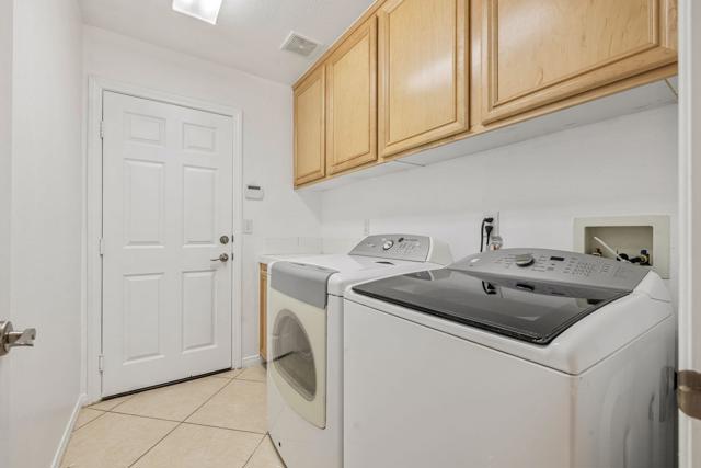 Image 32 of 49 For 79940 Hancock Court