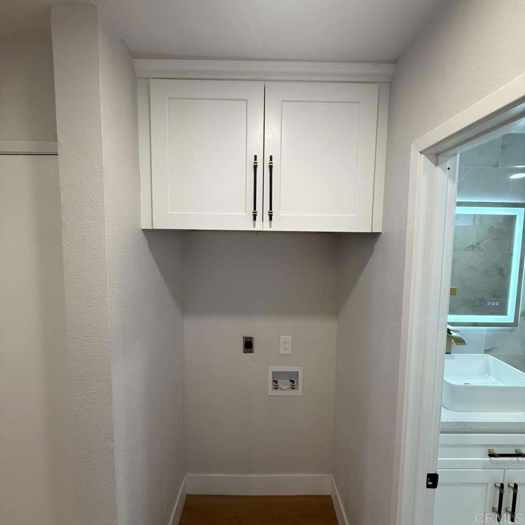 9586 Carroll Canyon Road - photo 12