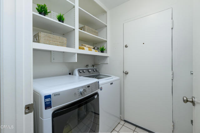 599 Rio Grande Circle, Thousand Oaks CA: https://media.crmls.org/mediaz/c05fc421-9875-4693-a091-aafb4d1f8ebe.jpg