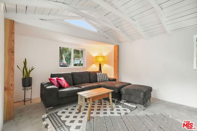 774 Old Topanga Canyon Road photo 51