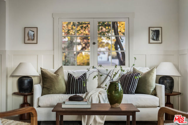 1411 Armadale Avenue, Los Angeles CA: https://media.crmls.org/mediaz/c0600b95-79a7-4049-a86e-a295d5328e3f.jpg