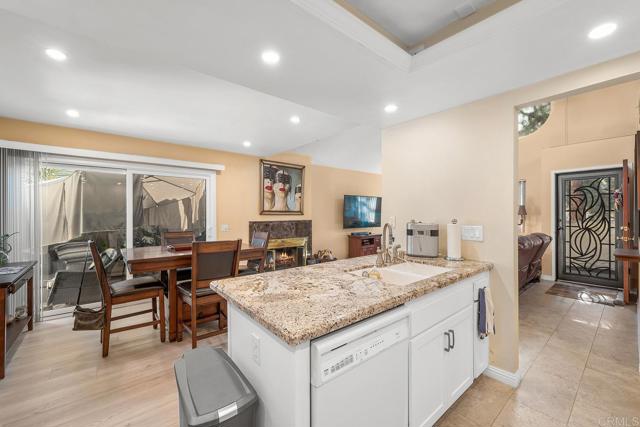 Image 10 of 41 For 379 Melrose Drive B