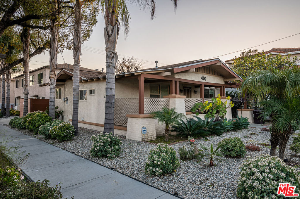 215 N Columbus Avenue, Glendale, CA 91203