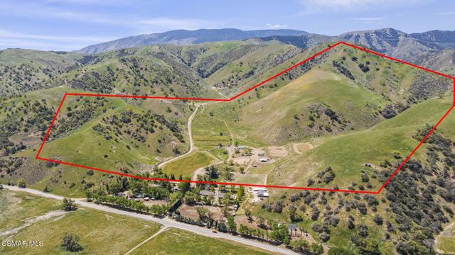 2837 Clear Canyon Road, Lebec CA: https://media.crmls.org/mediaz/c060b88d-8519-46dd-85fa-3b46f42403be.jpg