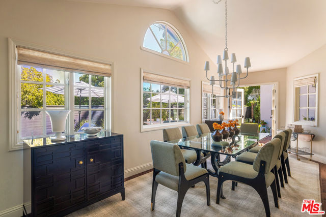 2770 La Castana Drive, Los Angeles CA: https://media.crmls.org/mediaz/c061042a-2672-4761-9a65-ea75758fcb9d.jpg