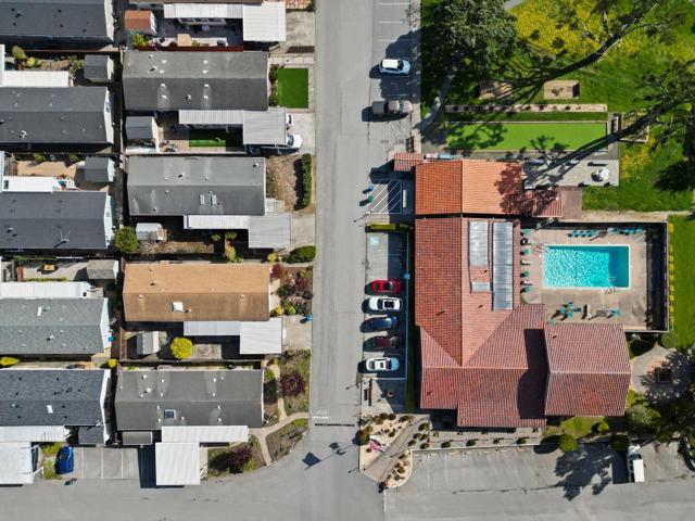118 Canada Cove Avenue, Half Moon Bay CA: https://media.crmls.org/mediaz/c06136fe-1f0a-42f5-9f54-37900964feb1.jpg