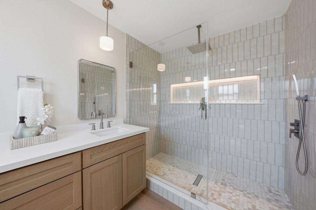 14212 Tobiasson Rd - photo 18