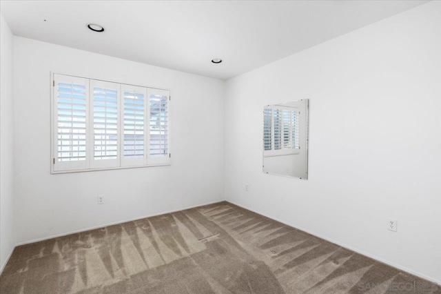 815 Boyle Ave, Escondido CA: https://media.crmls.org/mediaz/c061cf76-cea1-443c-9636-3e6ee6bac78b.jpg