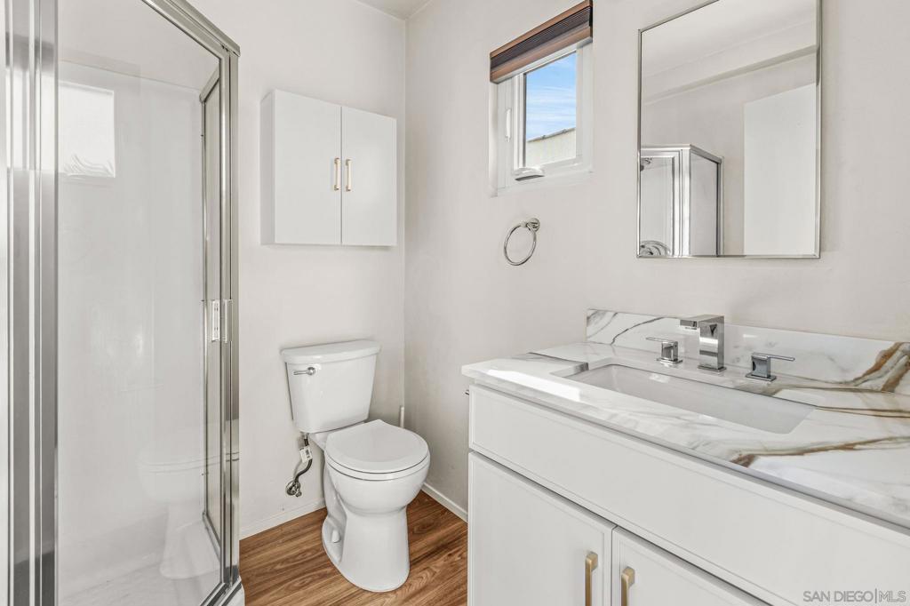 915 Civic Center Dr - photo 18