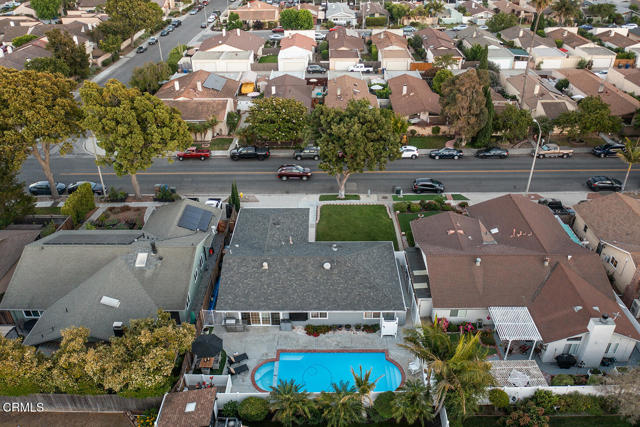 10325 Darling Road, Ventura CA: https://media.crmls.org/mediaz/c062acf2-a7fe-429c-a462-86d3bdfb47c9.jpg