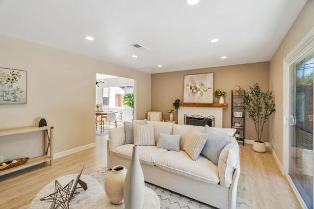2050 Coolidge Drive, Santa Clara CA: https://media.crmls.org/mediaz/c062db37-d158-405c-9468-59ef26149485.jpg