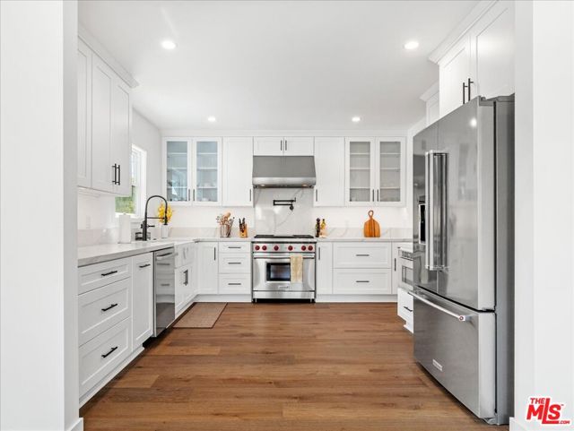 251 Cloydon Circle, Santa Barbara CA: https://media.crmls.org/mediaz/c062dbd0-ebbc-48aa-a858-fa776a72e0c8.jpg