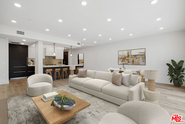 505 S Barrington Avenue, Los Angeles CA: https://media.crmls.org/mediaz/c062ff16-672e-47d8-811d-3745cdac02fb.jpg