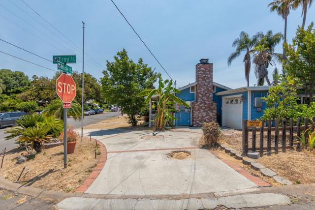 7701 Marie Avenue, La Mesa CA: https://media.crmls.org/mediaz/c06402ef-651a-47f3-a33e-faaf0496cab8.jpg