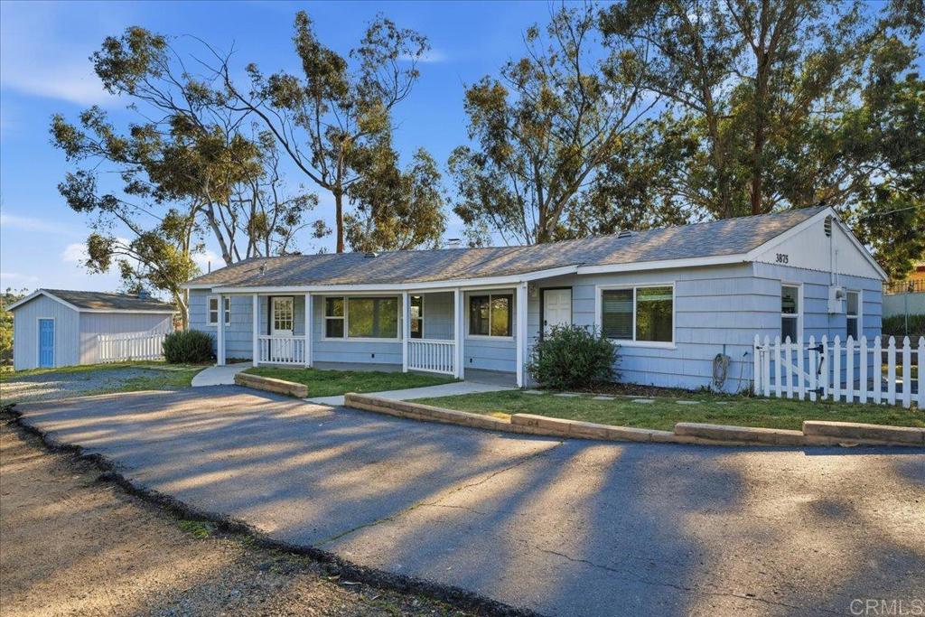 3875 Grandview