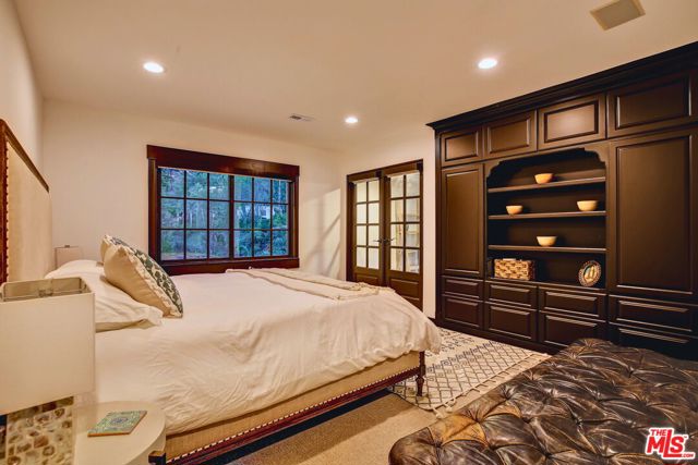 2570 Nichols Canyon Road, Los Angeles CA: https://media.crmls.org/mediaz/c067d7b7-d14d-4f5e-a7df-9808e3b198eb.jpg