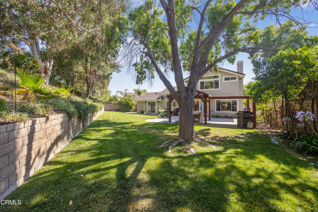 27220 Waterford Drive, Valencia CA: https://media.crmls.org/mediaz/c068e5c2-9ce8-4bbd-8c68-8de72a820fec.jpg