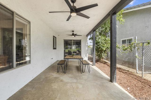 23235 Canyon Lake Dr S, Canyon Lake CA: https://media.crmls.org/mediaz/c0695c72-9a07-43a2-b06f-380374e32f2d.jpg