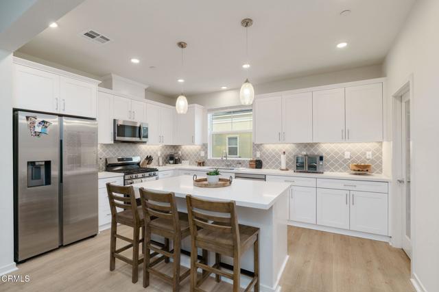 Detail Gallery Image 12 of 34 For 751 Winchester Dr, Oxnard,  CA 93036 - 4 Beds | 3/1 Baths