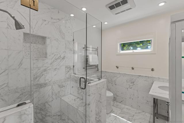 1543 Soledad Avenue, La Jolla CA: https://media.crmls.org/mediaz/c06b1535-c7d6-4b20-8764-7f6d9f55156a.jpg